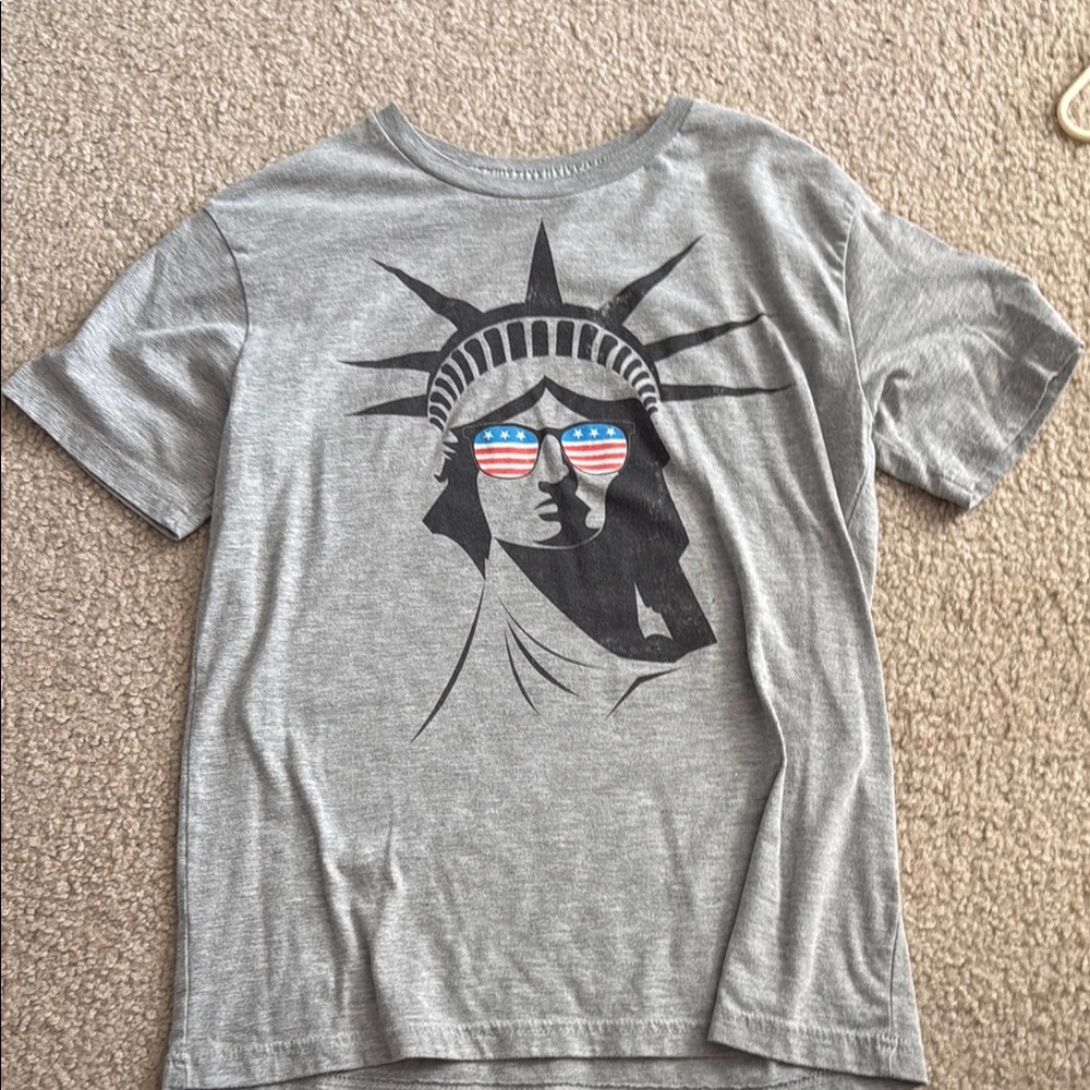 MAD Engine Gray Statue of Liberty Tee
